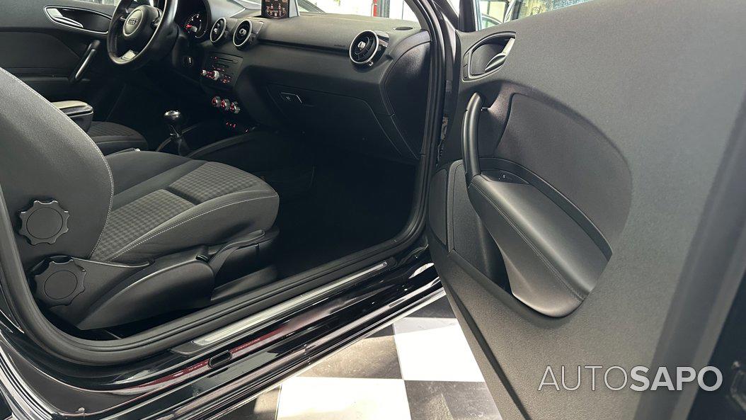 Audi A1 1.6 TDi S-line de 2013