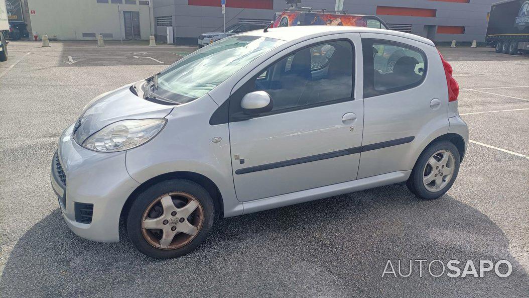 Peugeot 107 1.0 Black&Silver de 2010