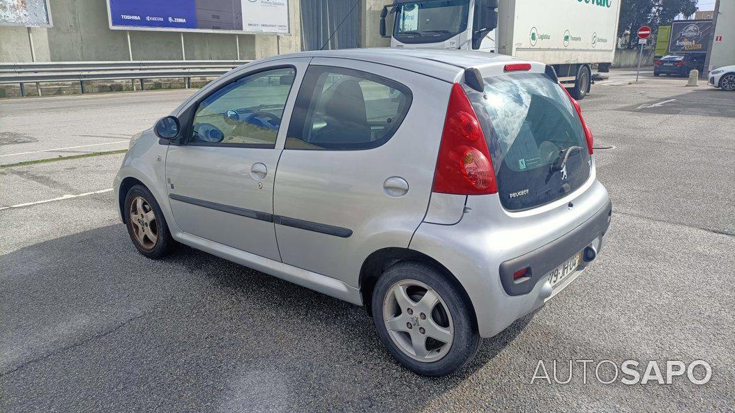 Peugeot 107 1.0 Black&Silver de 2010