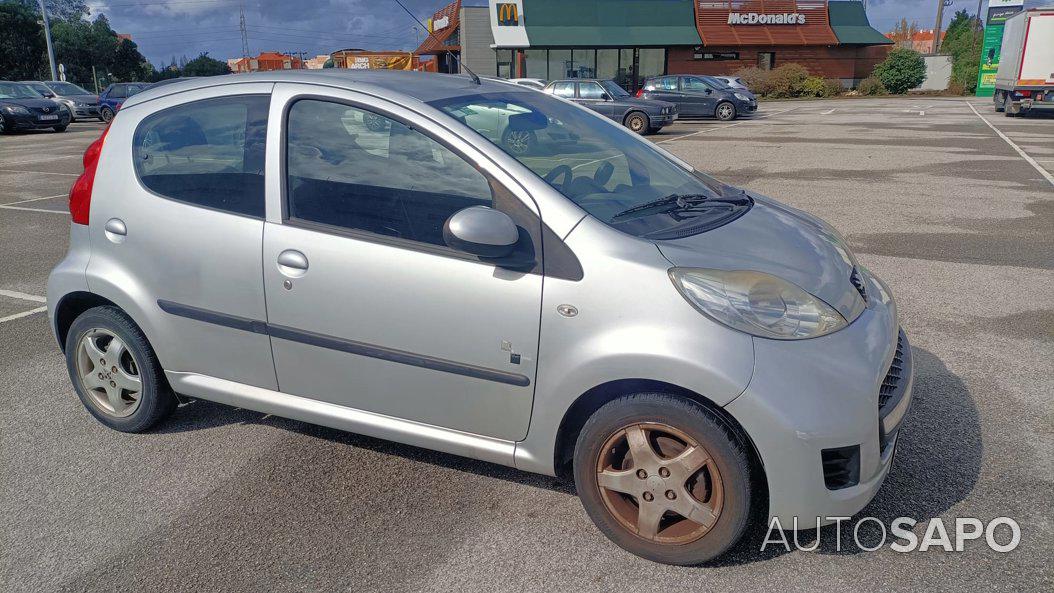 Peugeot 107 1.0 Black&Silver de 2010