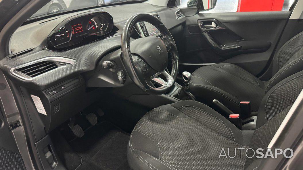 Peugeot 208 1.2 PureTech Allure de 2018