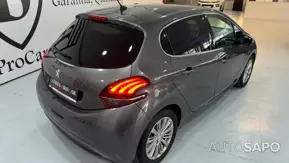 Peugeot 208 1.2 PureTech Allure de 2018