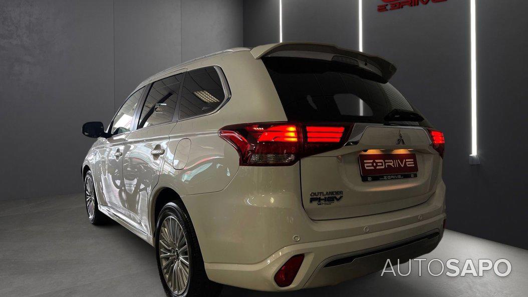 Mitsubishi Outlander de 2020