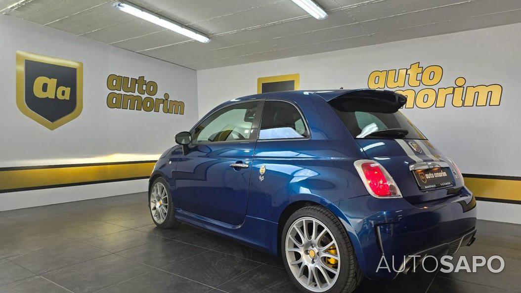 Abarth 695 de 2011