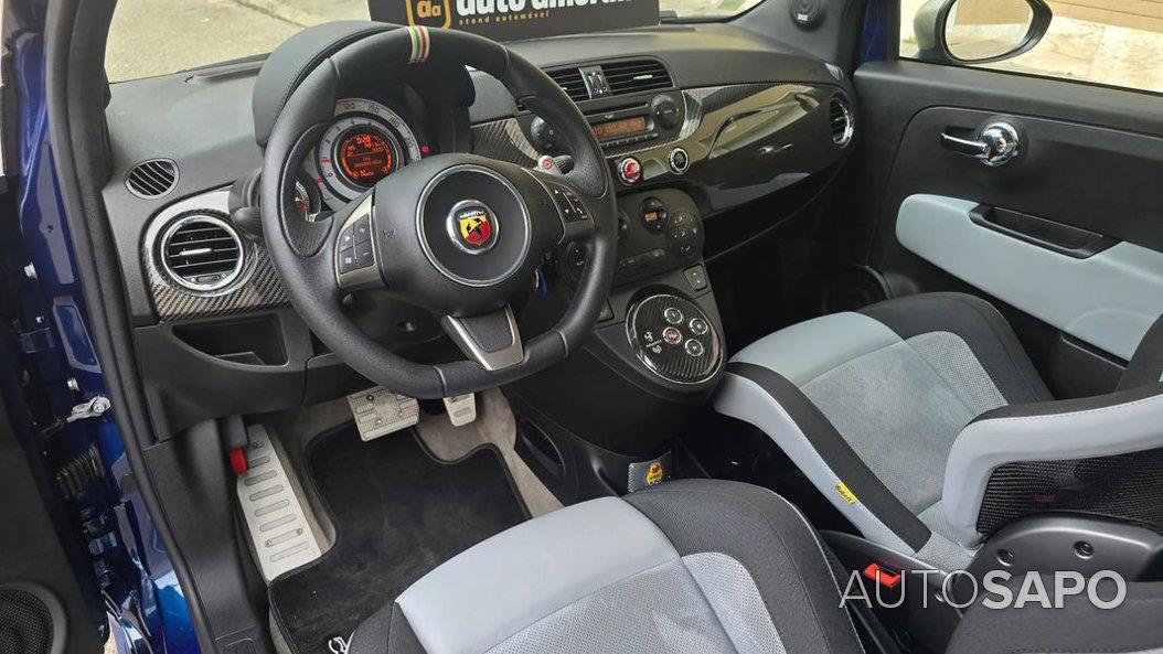 Abarth 695 de 2011