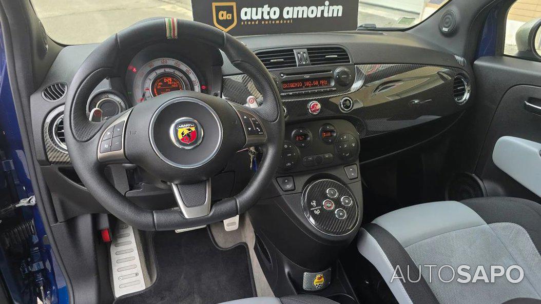 Abarth 695 de 2011