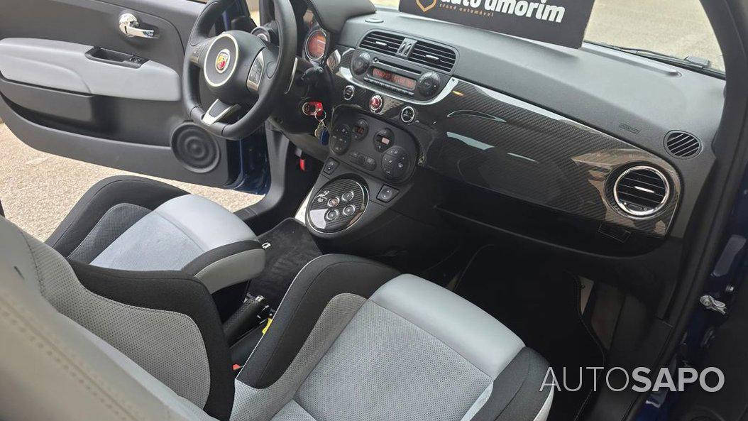 Abarth 695 de 2011