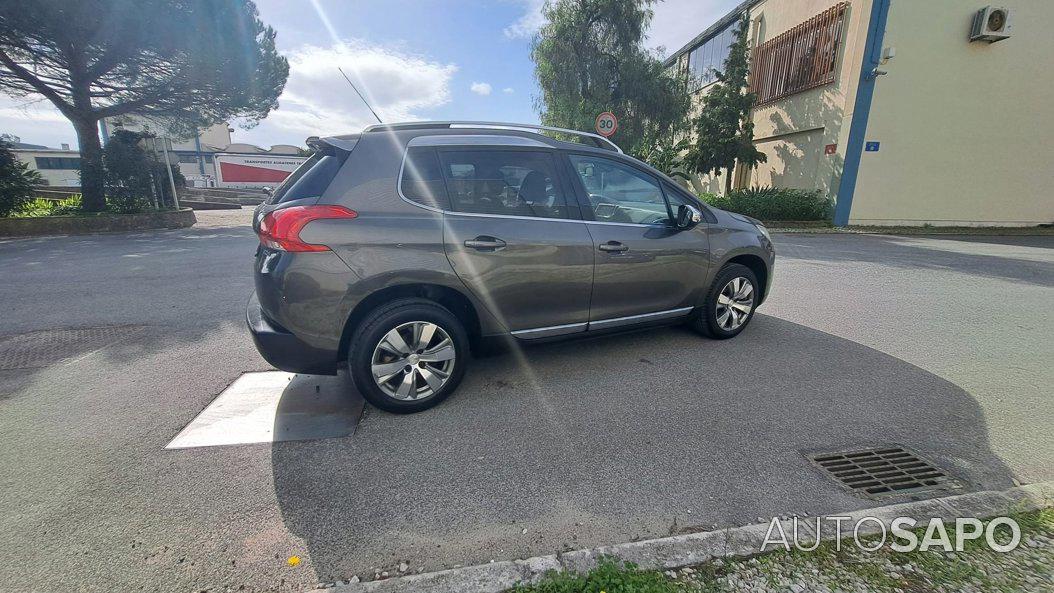 Peugeot 2008 1.2 VTi Allure de 2015