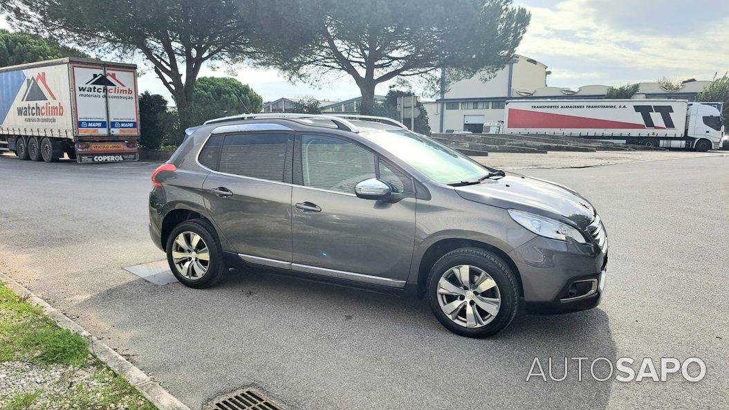 Peugeot 2008 1.2 VTi Allure de 2015