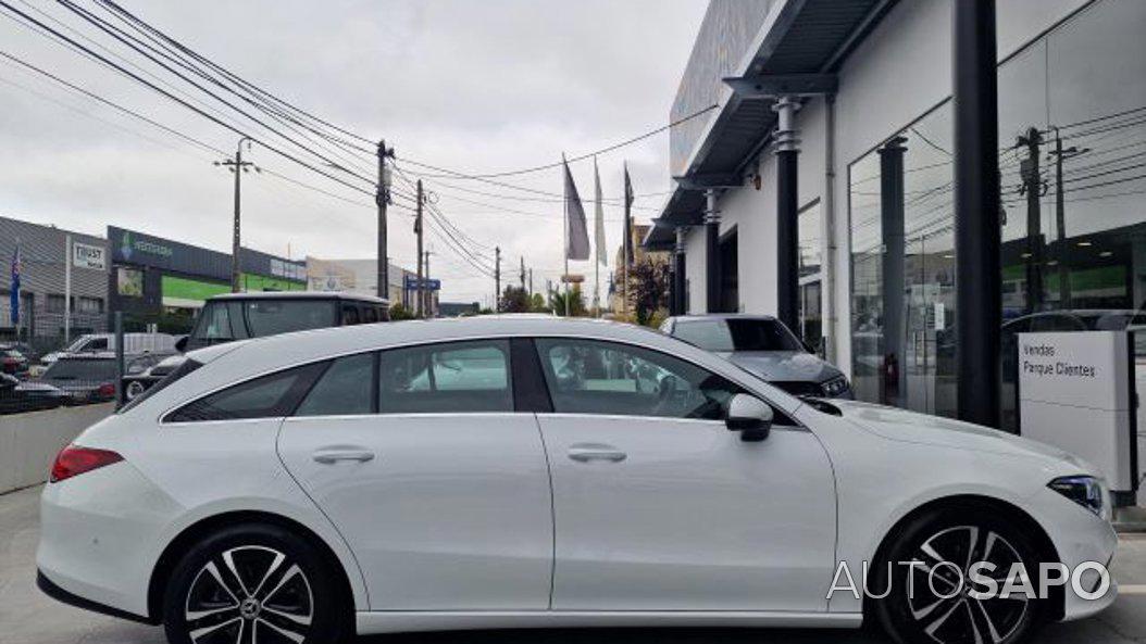 Mercedes-Benz Classe CLA 180d Shooting Brake Caixa Auto de 2023