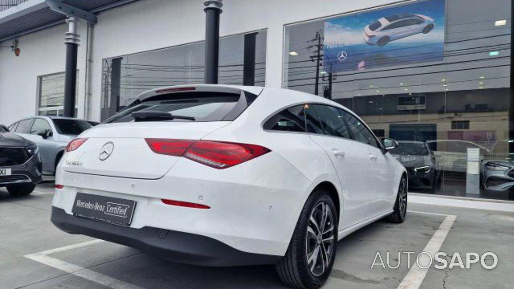 Mercedes-Benz Classe CLA 180d Shooting Brake Caixa Auto de 2023