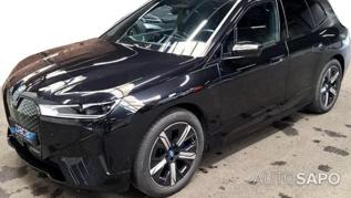 BMW iX xDrive 40 Pack Desportivo de 2022