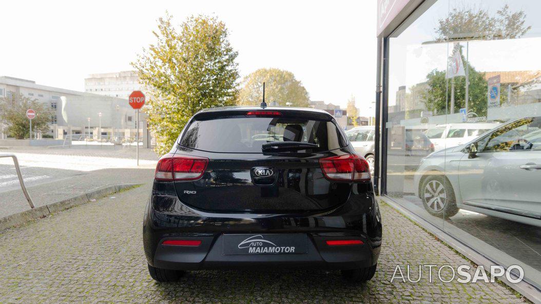 Kia Rio 1.0 T-GDi Drive de 2021