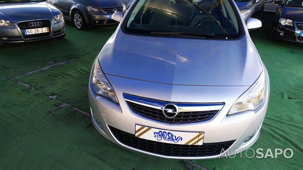 Opel Astra 1.7 CDTi Cosmo S/S de 2012