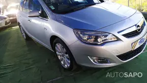 Opel Astra 1.7 CDTi Cosmo S/S de 2012