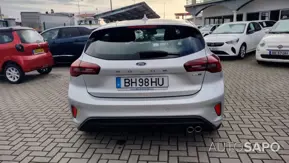 Ford Focus 1.0 EcoBoost ST-Line de 2023