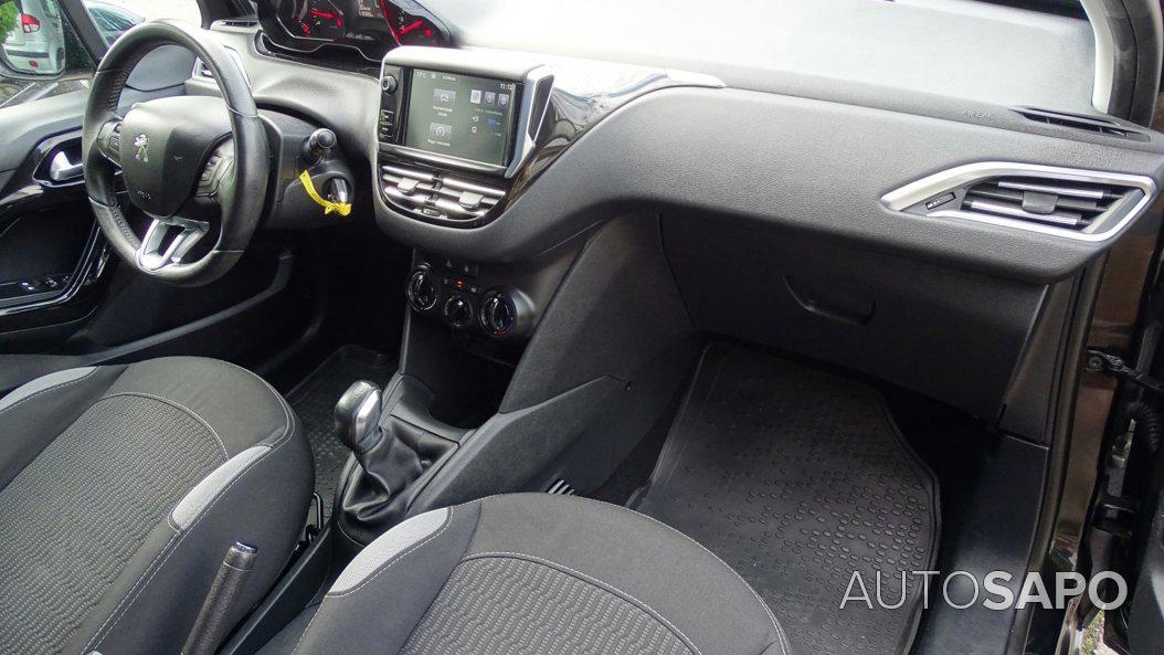 Peugeot 208 1.2 PureTech Style de 2015