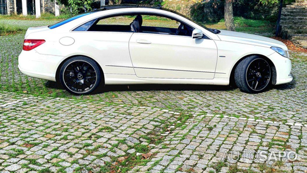 Mercedes-Benz Classe E 220 BlueTEC Elegance de 2012