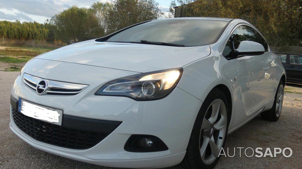 Opel Astra de 2012