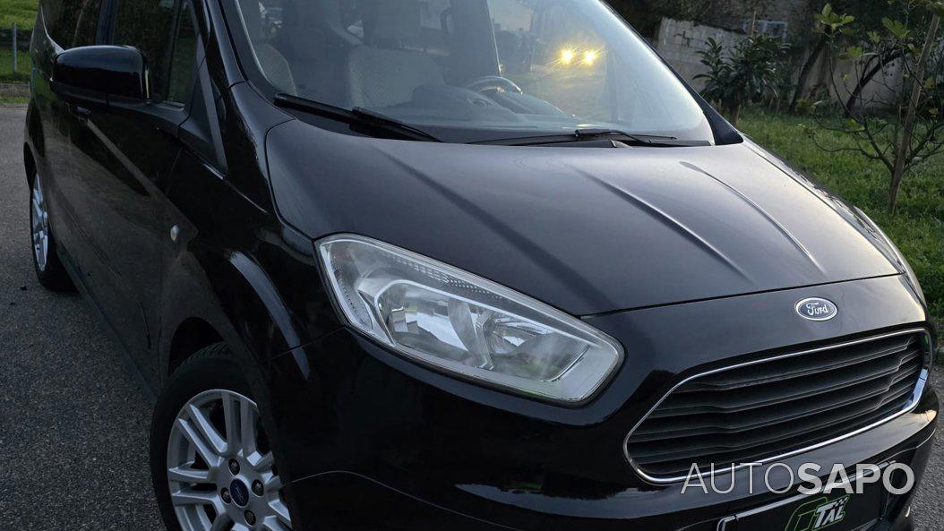 Ford Transit Courier de 2015