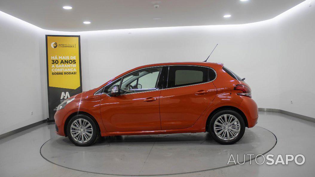 Peugeot 208 1.2 PureTech Allure de 2015