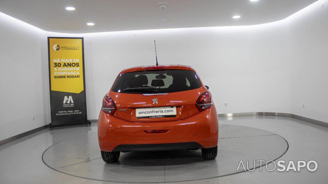 Peugeot 208 1.2 PureTech Allure de 2015