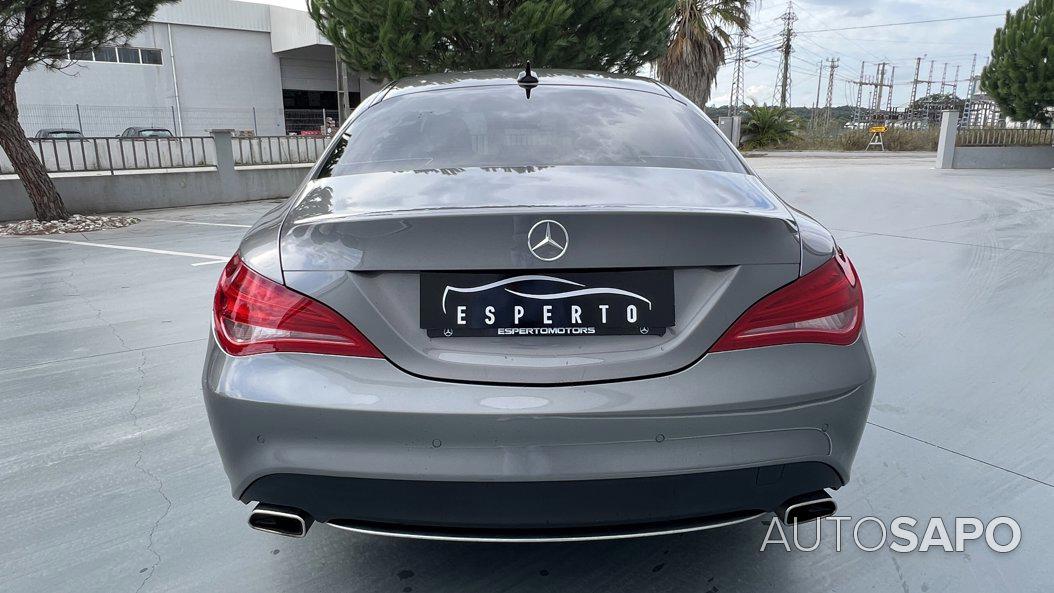 Mercedes-Benz Classe CLA 180 CDi Urban de 2015