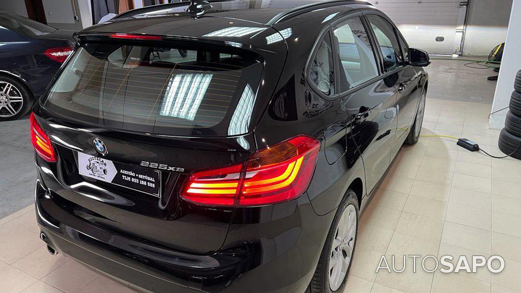 BMW Série 2 Active Tourer 225 xe Line Sport de 2020