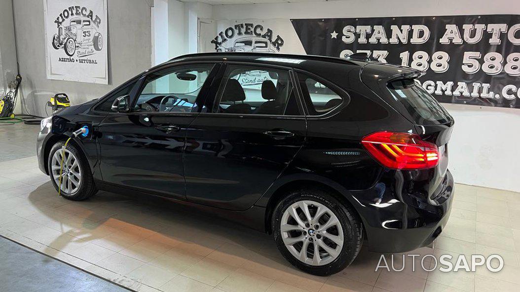 BMW Série 2 Active Tourer 225 xe Line Sport de 2020