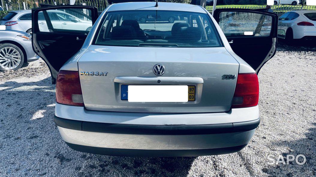 Volkswagen Passat 1.9 TDi Confortline de 1997