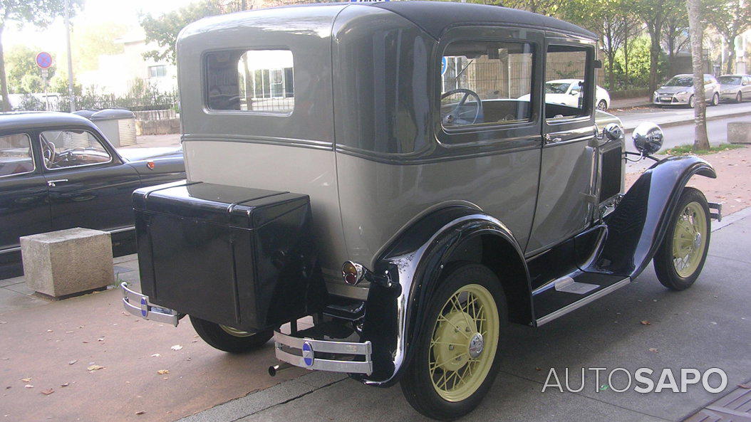 Ford A Tudor de 1930