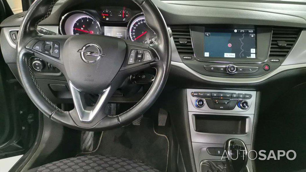 Opel Astra de 2019