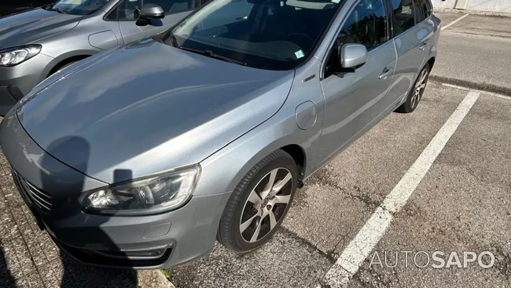 Volvo V60 D6