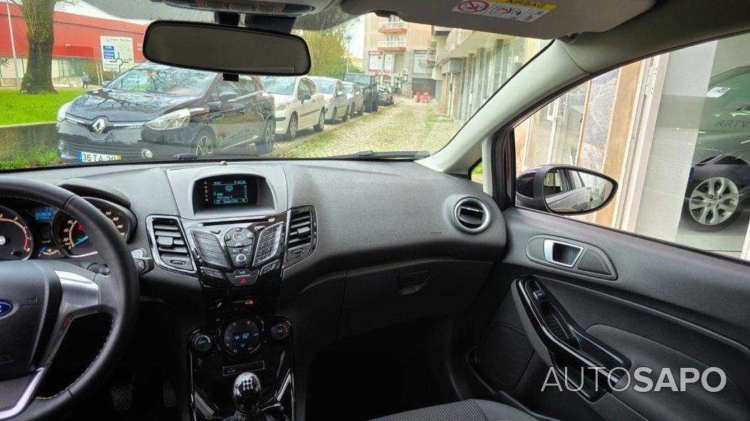 Ford Fiesta 1.0 T EcoBoost Titanium de 2015