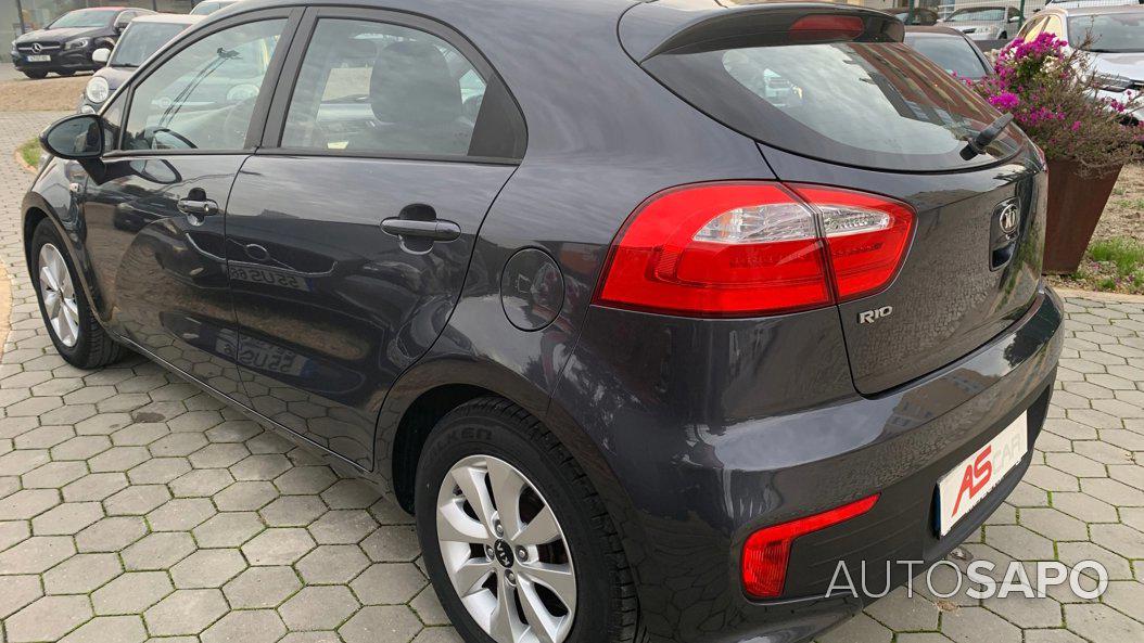 Kia Rio de 2015