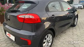 Kia Rio de 2015