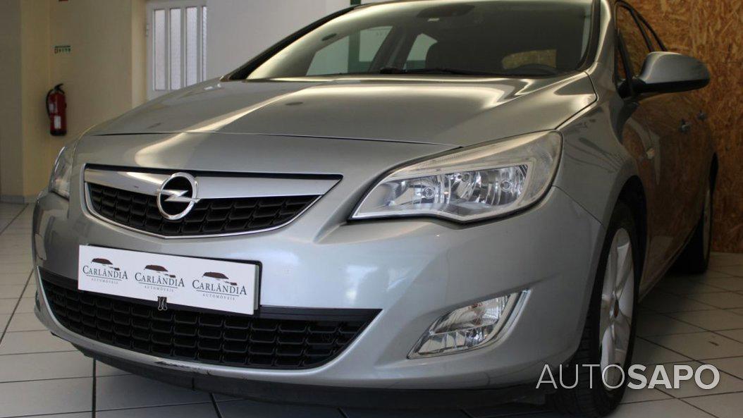 Opel Astra 1.3 CDTi Enjoy S/S J16 de 2011