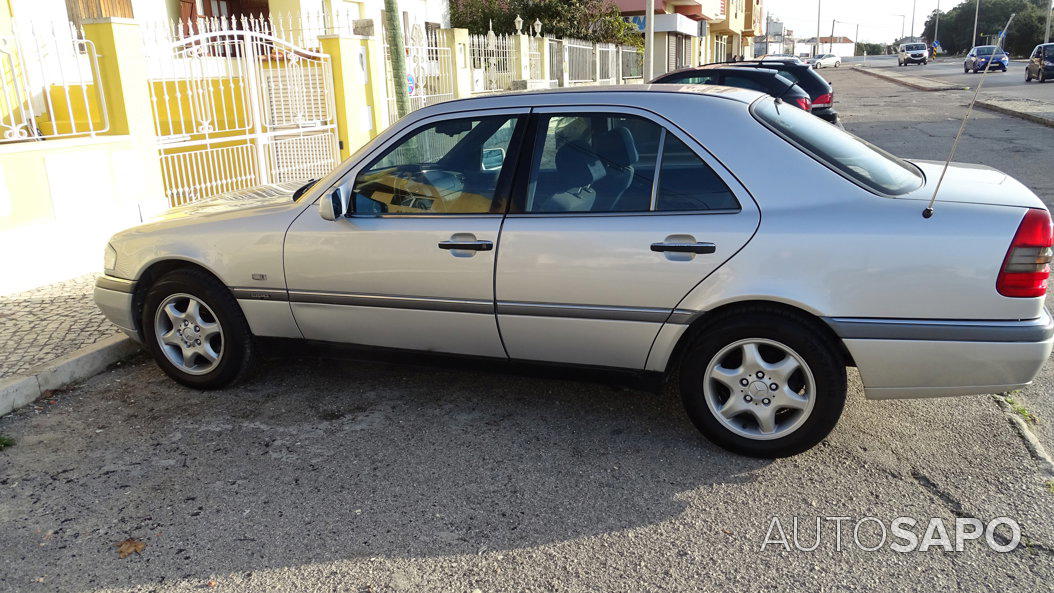 Mercedes-Benz Classe C 220 d Avantgarde de 1996