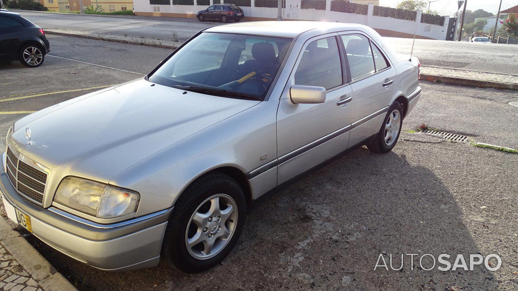 Mercedes-Benz Classe C 220 d Avantgarde de 1996