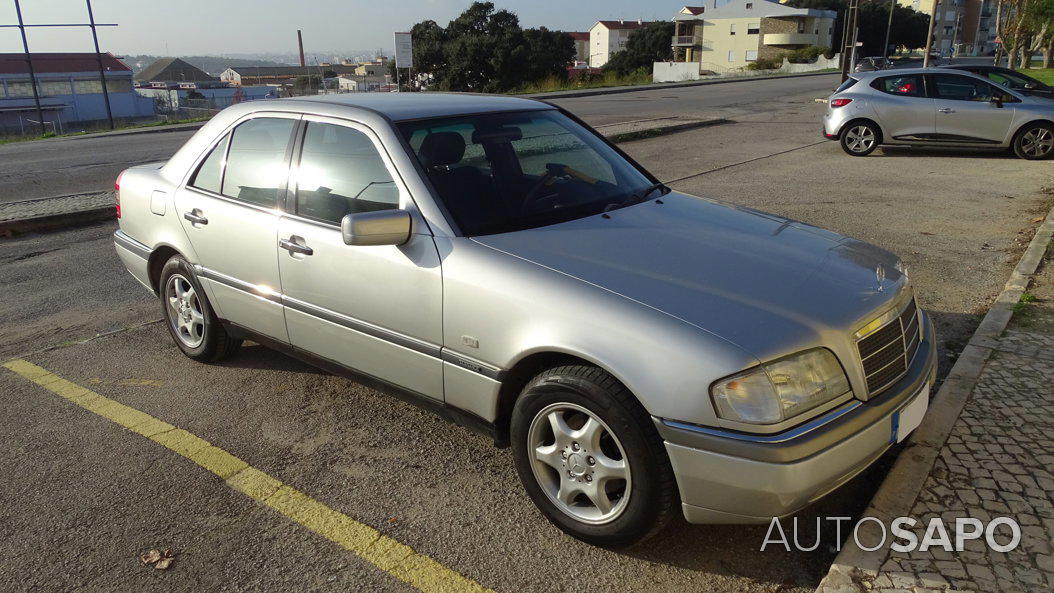 Mercedes-Benz Classe C 220 d Avantgarde de 1996