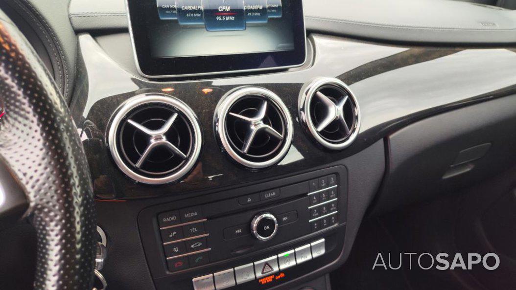 Mercedes-Benz Classe B 200 CDi Urban Aut. de 2015