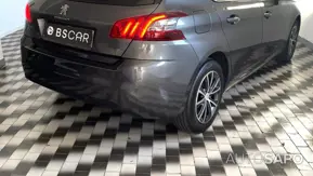 Peugeot 308 1.2 PureTech Allure de 2019