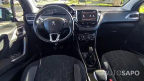 Peugeot 2008 1.2 PureTech Style de 2019