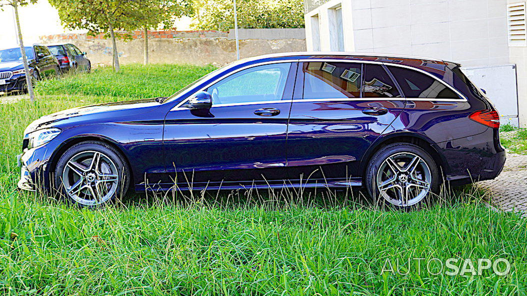 Mercedes-Benz Classe C 300 de AMG Line de 2020