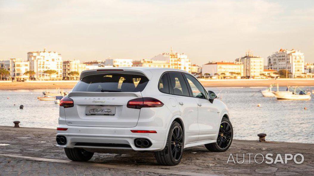 Porsche Cayenne S E-Hybrid de 2016