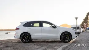 Porsche Cayenne S E-Hybrid de 2016