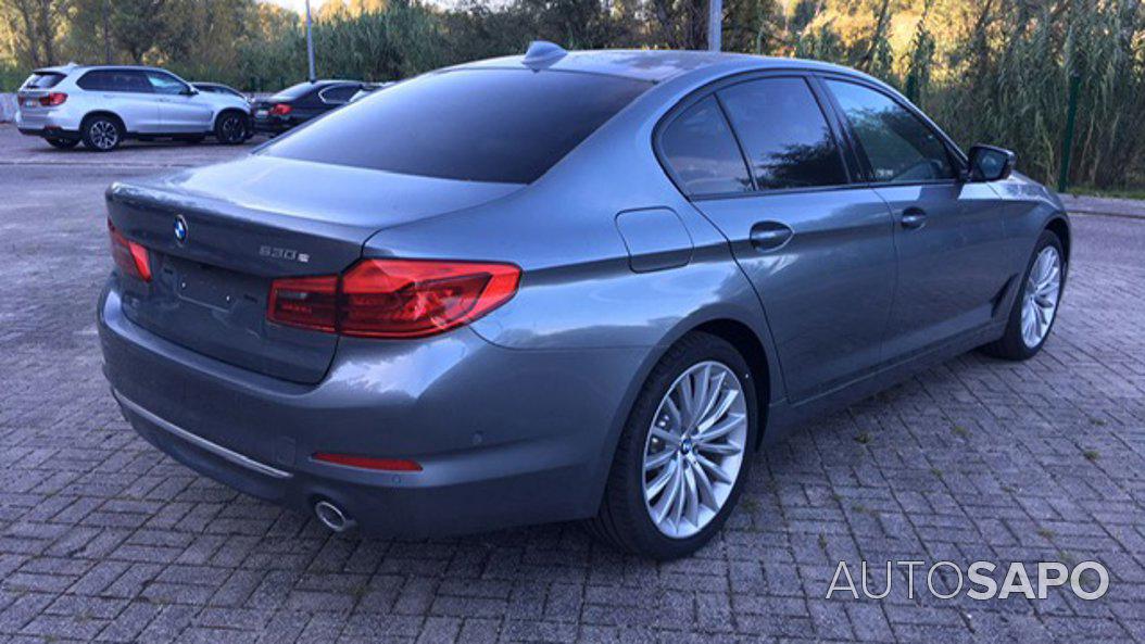 BMW Série 5 530 e iPerformance Line Luxury de 2021