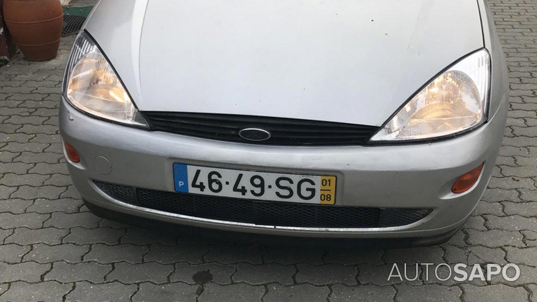 Ford Focus 1.8 TDdi Ambiente de 2001