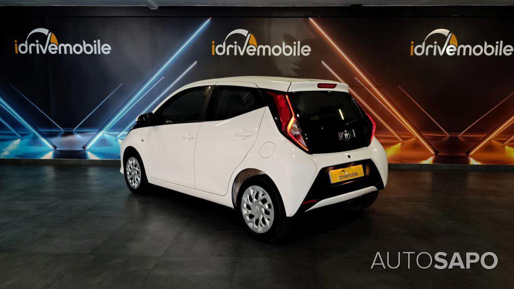 Toyota Aygo 1.0 X-Play de 2021