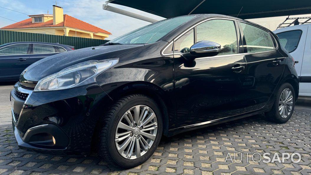 Peugeot 208 de 2015